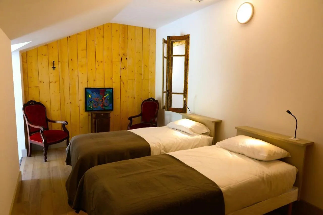 Bed & Breakfast Le Domaine D'Arignac - La Grande Maison